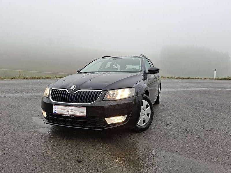 Gebraucht Skoda Octavia GreenLine 110 PS (80 kW) 2014 Schwarz Kleinwagen