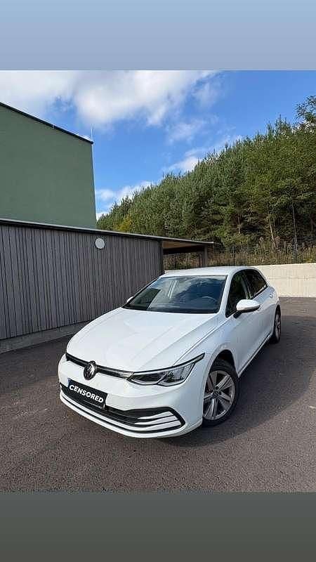 Gebraucht VW Golf VIII Life 110 PS (80 kW) 2022 Limousine