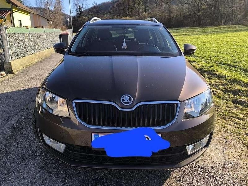 Gebraucht Skoda Octavia Ambition 110 PS (80 kW) 2016 Braun Kleinwagen