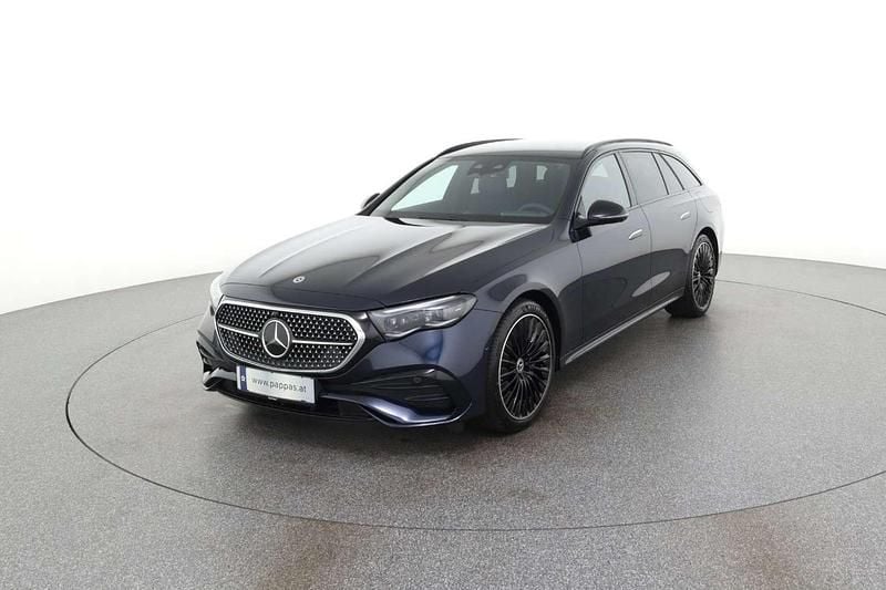 Gebraucht Mercedes E300 197 PS (144 kW) 2025 Blau Kombi