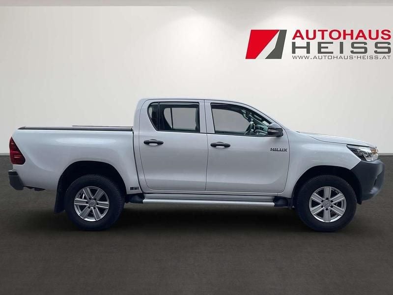 Gebraucht Toyota HiLux 150 PS (110 kW) 2018 Weiß Abholung