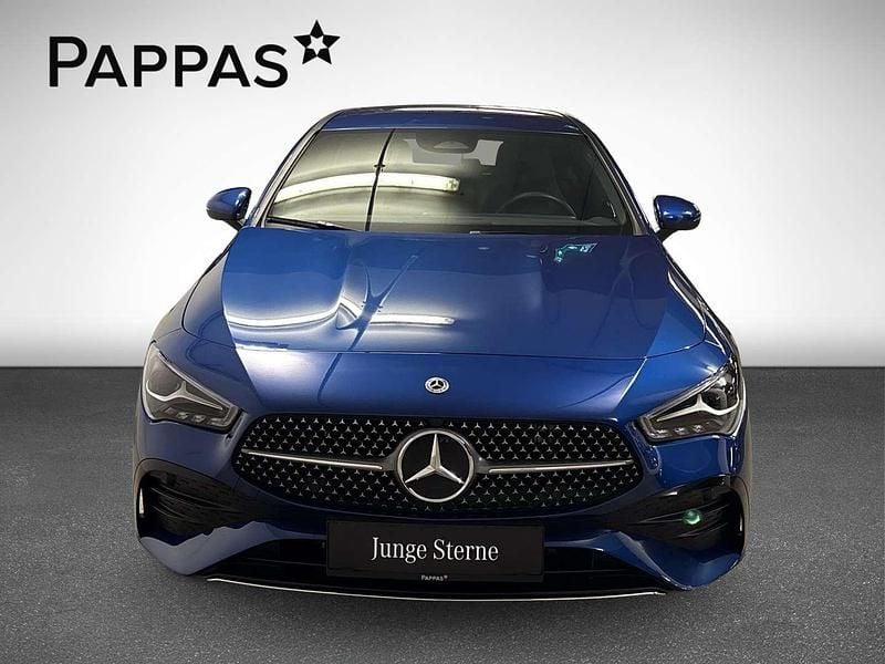 Gebraucht Mercedes CLA250e Shooting Brake AMG 163 PS (119 kW) 2025 Blau Kombi