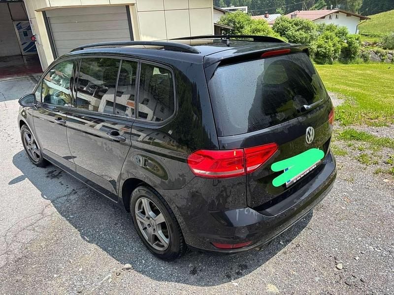 Gebraucht 2016 VW Touran Comfortline Van / Kleinbus | € 11.300 (Superpreis) - Bild 1/4