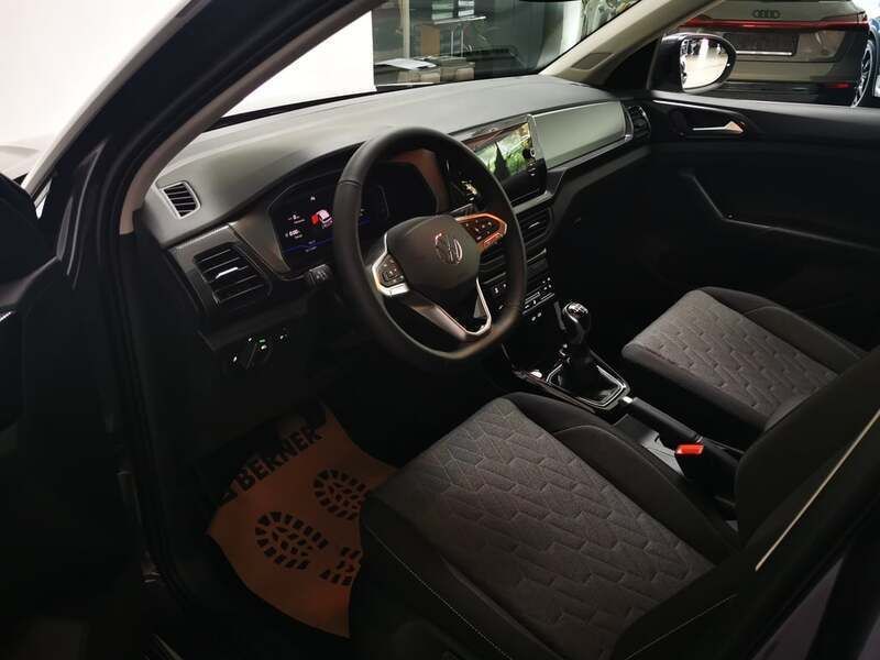 Gebraucht VW T-Cross 115 PS (84 kW) 2024 Mittelgrau  metallic SUV
