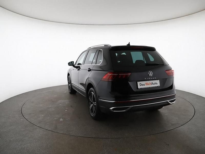 Gebraucht VW Tiguan Elegance 150 PS (110 kW) 2021 Schwarz  metallicperleffektno SUV