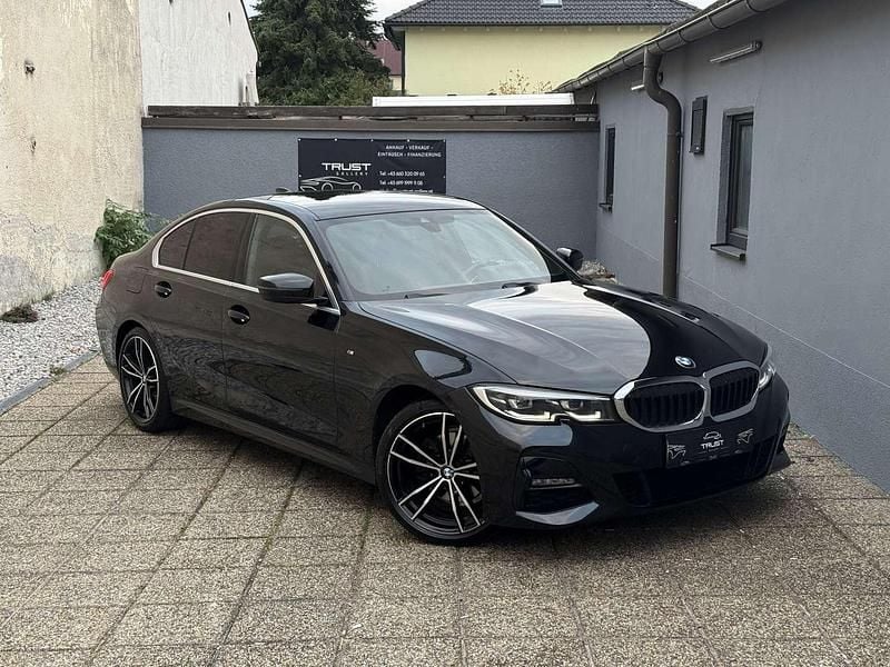 Schwarz Gebraucht 2020 BMW 320 M Sport Limousine | € 28.990 (Guter Preis) - Bild 1/4