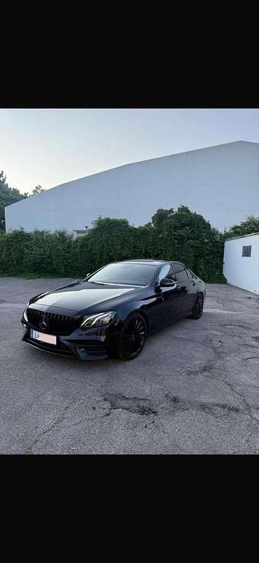Gebraucht Mercedes E220 Exclusive 194 PS (142 kW) 2016 Limousine