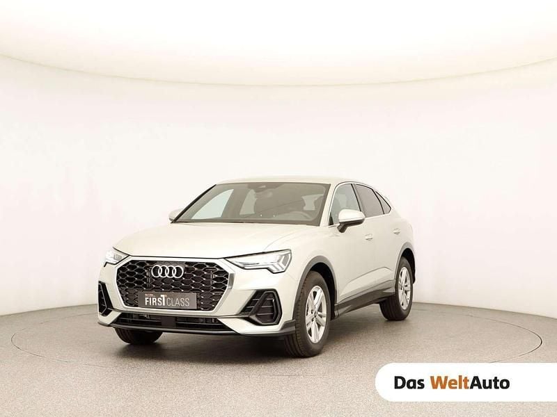 Gebraucht Audi Q3 150 PS (110 kW) 2025 Silber SUV