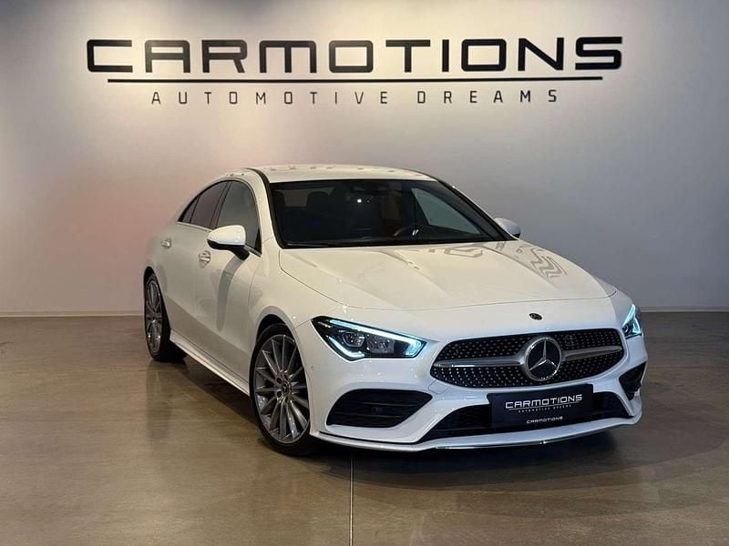 Weiß Gebraucht 2020 Mercedes CLA180 AMG Limousine | € 29.990 (Fairer Preis) - Bild 1/4