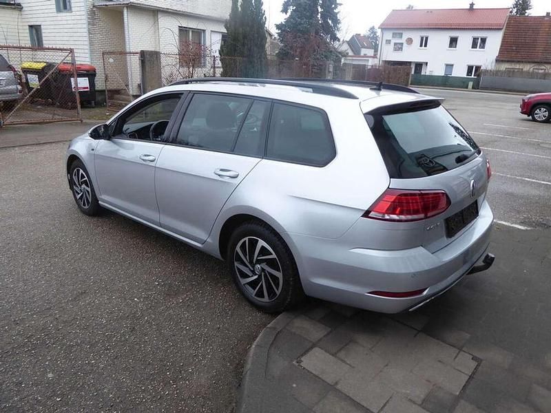 Gebraucht VW Golf VII 116 PS (85 kW) 2019 Silber Kombi