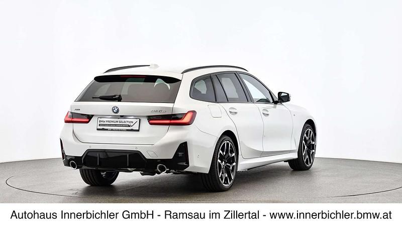 Gebraucht BMW 330e Efficient Dynamics 184 PS (135 kW) 2024 Weiß Kombi