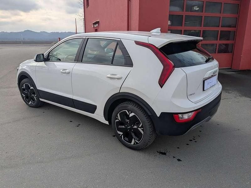 Gebraucht Kia e-Niro 150 kW (204 PS) 2023 Weiß SUV