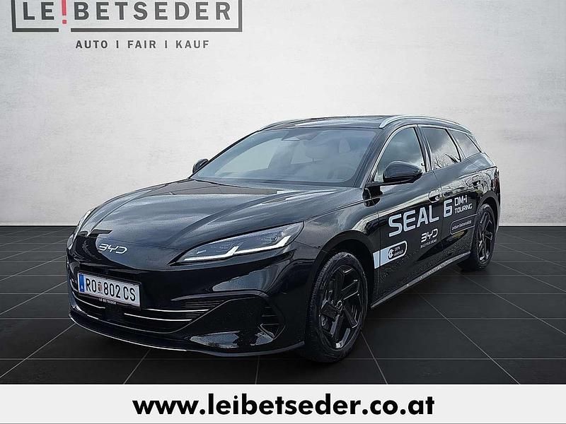 Schwarz Gebraucht 2025 BYD Seal Comfort Kombi | € 34.990 - Bild 1/4