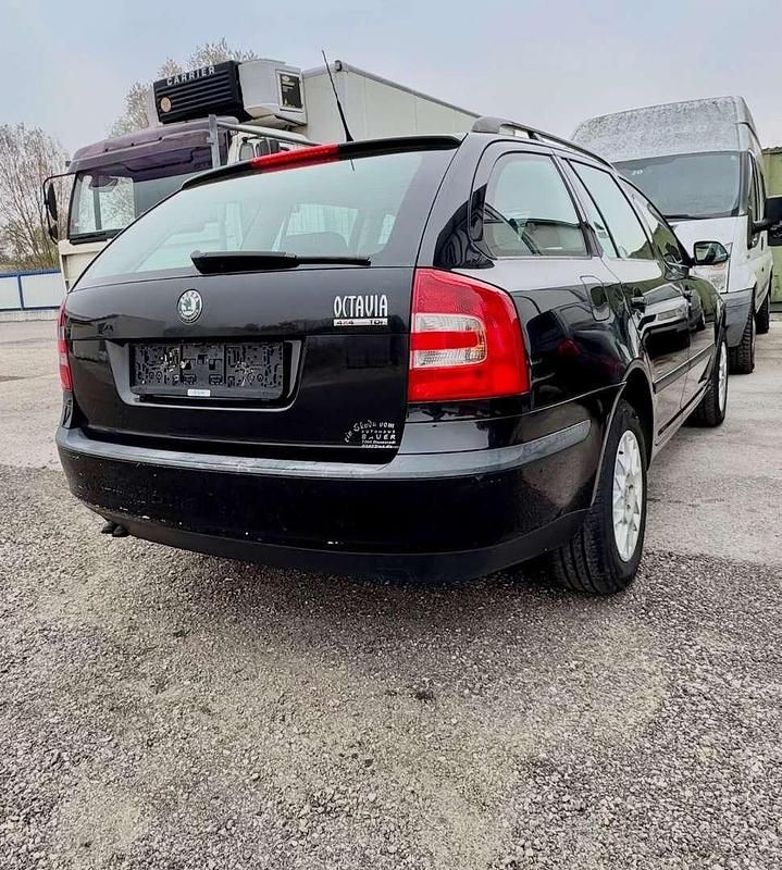 Gebraucht Skoda Octavia Drive 101 PS (74 kW) 2005 Schwarz Kombi