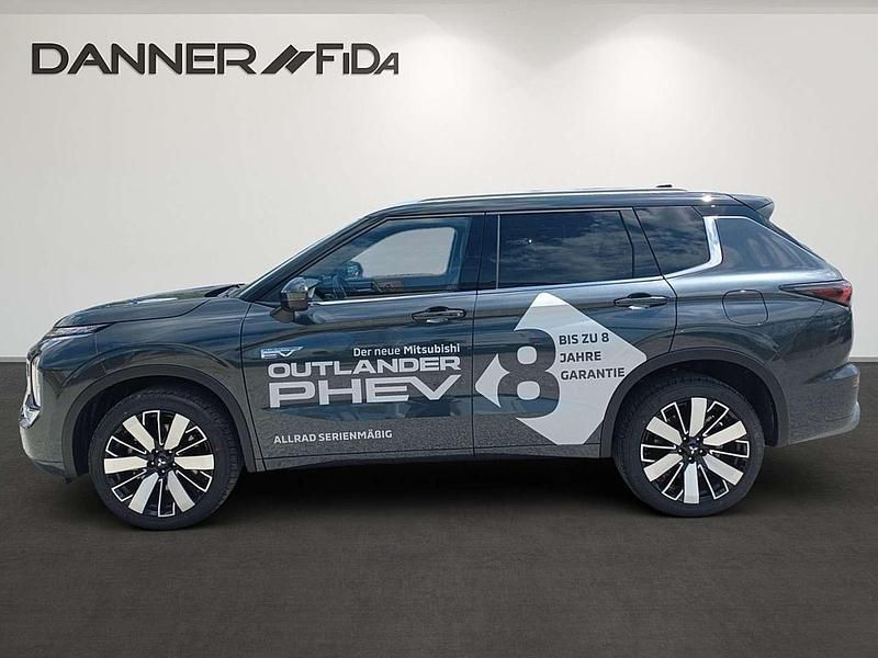 Gebraucht Mitsubishi Outlander P-HEV 136 PS (100 kW) 2025 Grau SUV