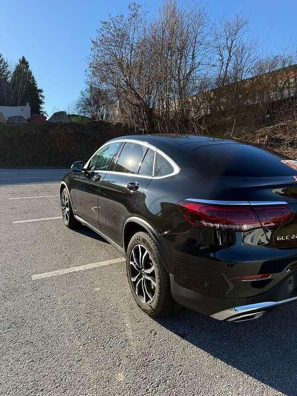 Gebraucht Mercedes GLC220 194 PS (142 kW) 2022 SUV