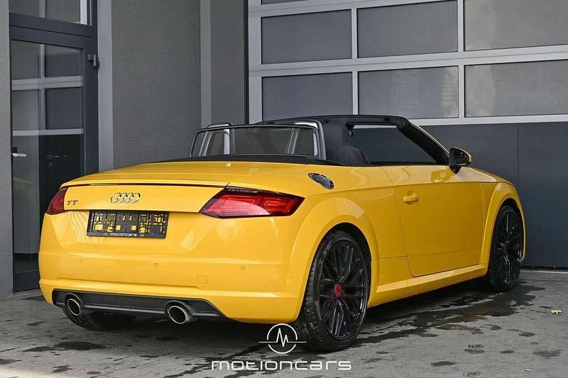Gebraucht Audi TT Roadster Ambiente 179 PS (131 kW) 2017 Gelb Cabrio