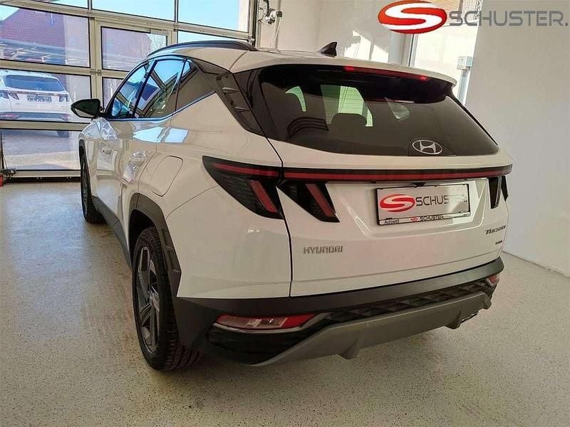 Gebraucht Hyundai Tucson Trend 136 PS (100 kW) 2023 Schwarz darkknightschwarz  metallic SUV