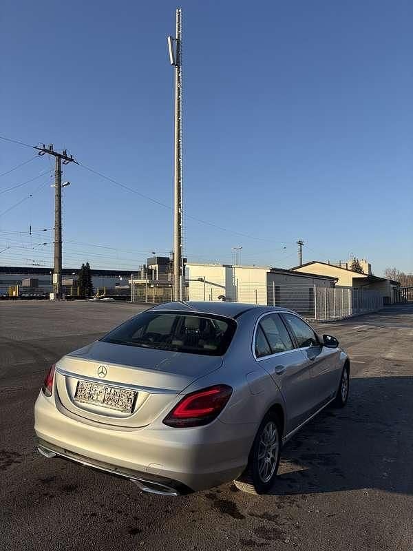 Gebraucht Mercedes C220 194 PS (142 kW) 2018 Limousine