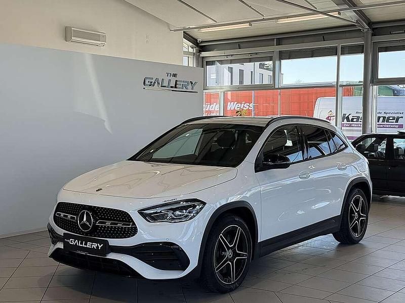 Gebraucht Mercedes GLA250 AMG line 224 PS (164 kW) 2020 Weiß SUV