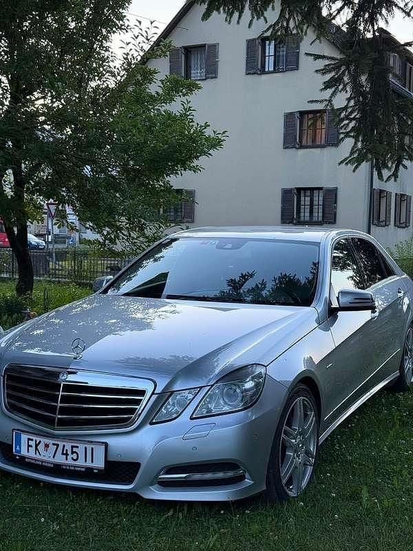 Gebraucht 2011 Mercedes E220 Avantgarde Limousine | € 10.000 (Fairer Preis) - Bild 1/4