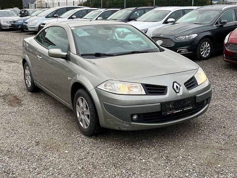 Grau Gebraucht 2007 Renault Mégane Cabriolet Cabrio | € 2.800 - Bild 1/4