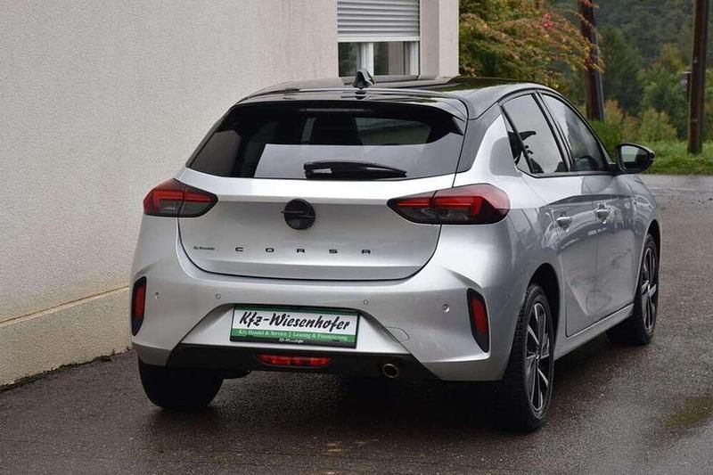 Gebraucht Opel Corsa 101 PS (74 kW) 2024 Silber Limousine