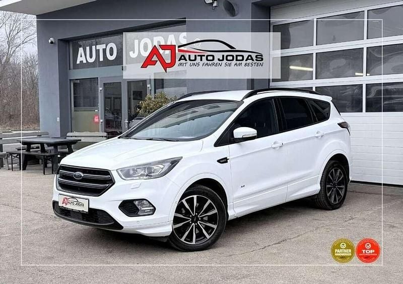 Weiß Gebraucht 2017 Ford Kuga ST-Line SUV | € 14.500 (Fairer Preis) - Bild 1/4