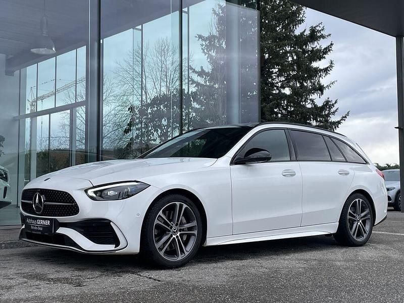 Weiß Gebraucht 2023 Mercedes C220 AMG line Kombi | € 51.900 (Teuer) - Bild 1/4