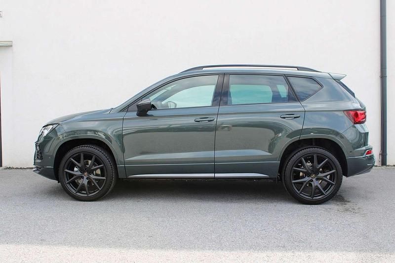 Neu Cupra Ateca 150 PS (110 kW) 2025 Grün SUV