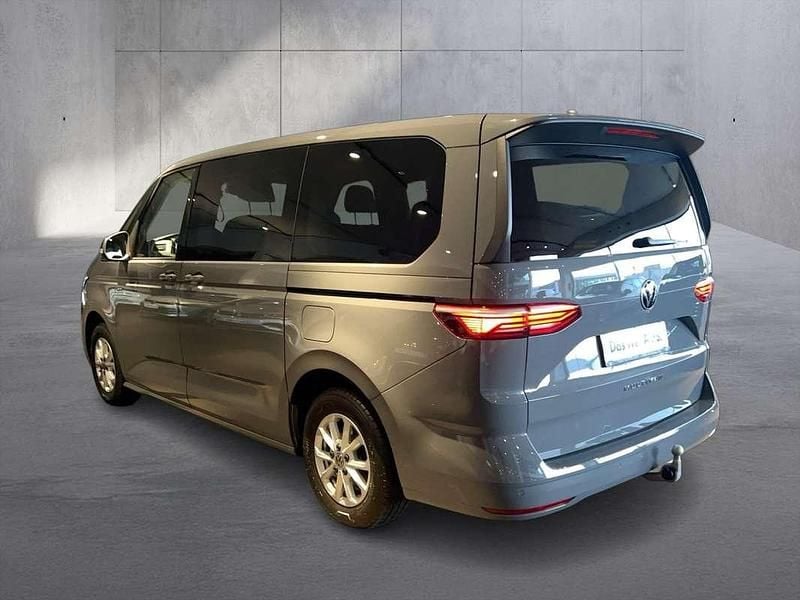 Gebraucht VW Multivan 150 PS (110 kW) 2024 Mittelgrau  normal Van