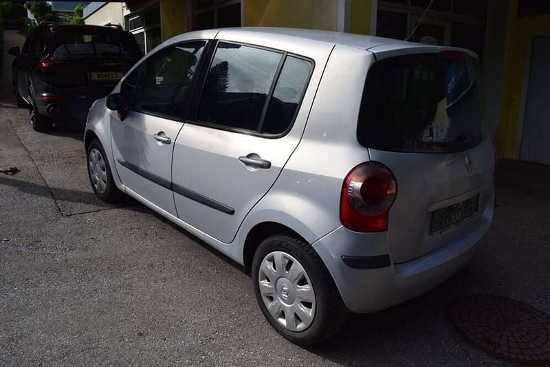 Gebraucht Renault Modus Dynamique 82 PS (60 kW) 2005 Grau Van / Kleinbus