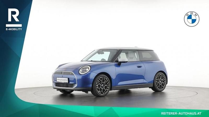 Gebraucht Mini Cooper SE 160 kW (218 PS) 2024 Blau Kleinwagen