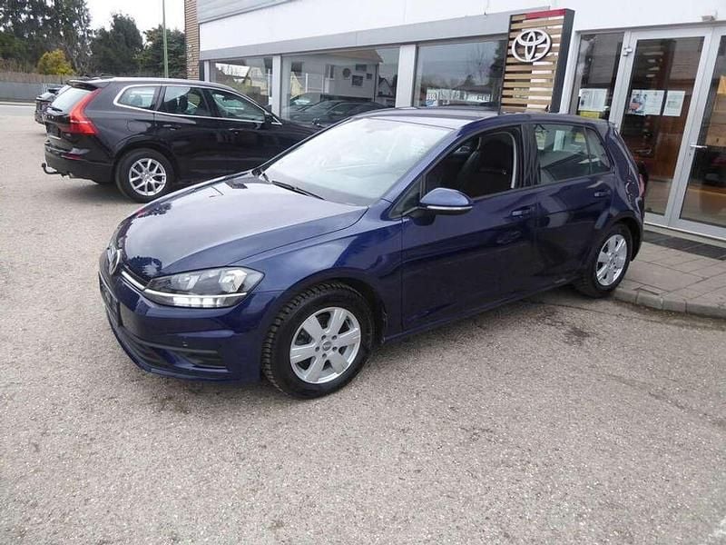 Gebraucht VW Golf VII 116 PS (85 kW) 2019 Blau Limousine
