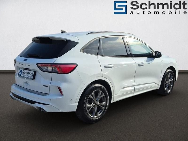 Gebraucht Ford Kuga ST-Line 152 PS (111 kW) 2022 Weiß SUV