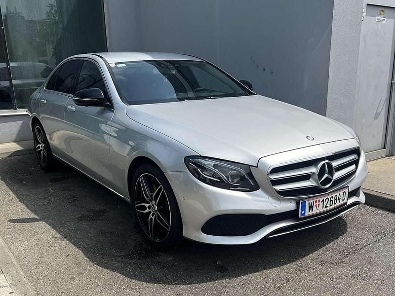 Gebraucht Mercedes E220 Avantgarde 194 PS (142 kW) 2016 Grau Limousine