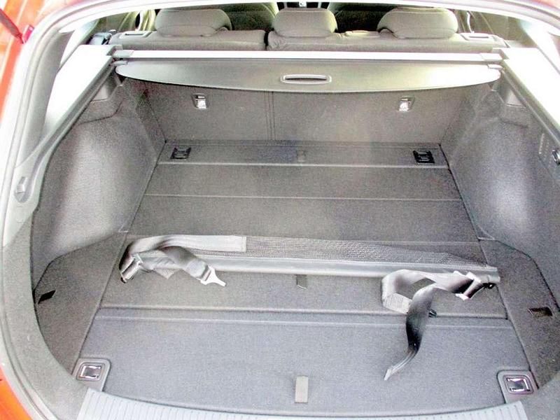 Gebraucht Hyundai i30 110 PS (80 kW) 2023 Rot Kombi