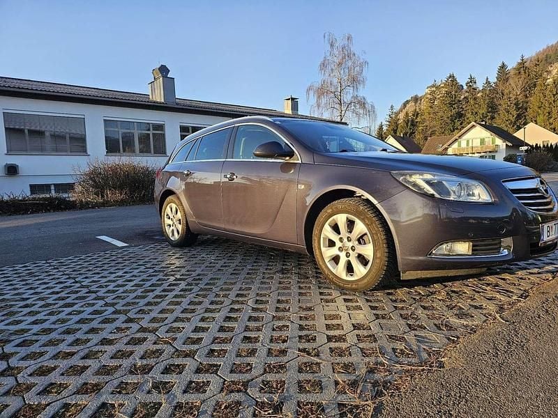 Gebraucht Opel Insignia Sport 160 PS (117 kW) 2010 Kombi