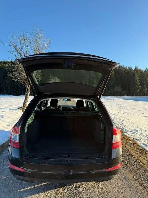 Gebraucht Skoda Octavia Style 110 PS (80 kW) 2016 Schwarz Kleinwagen