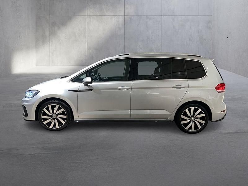 Gebraucht VW Touran Highline 116 PS (85 kW) 2018 Silber  metallic Van / Kleinbus