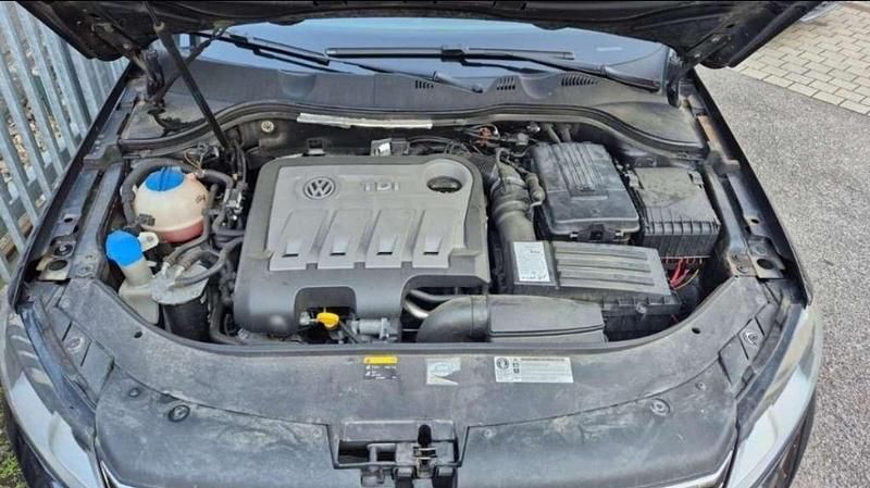 Gebraucht VW Passat Highline 140 PS (102 kW) 2014 Schwarz Kombi