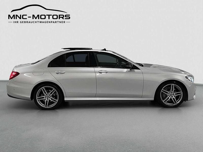 Gebraucht Mercedes E220 AMG 194 PS (142 kW) 2019 Silber Limousine