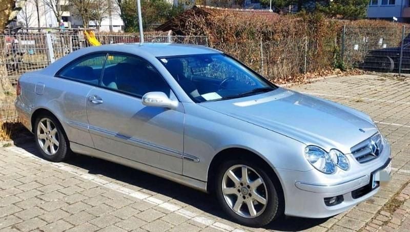 Gebraucht Mercedes CLK220 Avantgarde 150 PS (110 kW) 2006 Grau Coupé