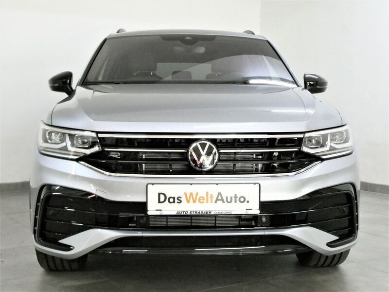 Gebraucht VW Tiguan Allspace R-line 150 PS (110 kW) 2024 Silber  metallic SUV