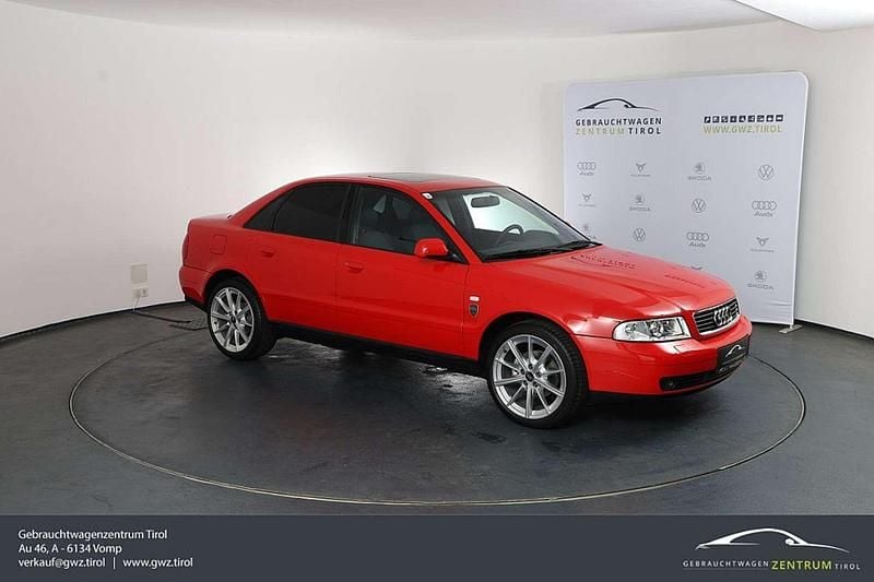 Gebraucht Audi A4 Premium 125 PS (91 kW) 2000 Rot Limousine