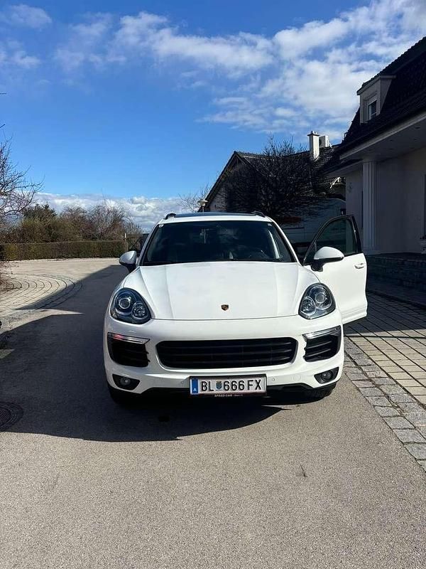Gebraucht Porsche Cayenne 262 PS (192 kW) 2016 Weiß SUV