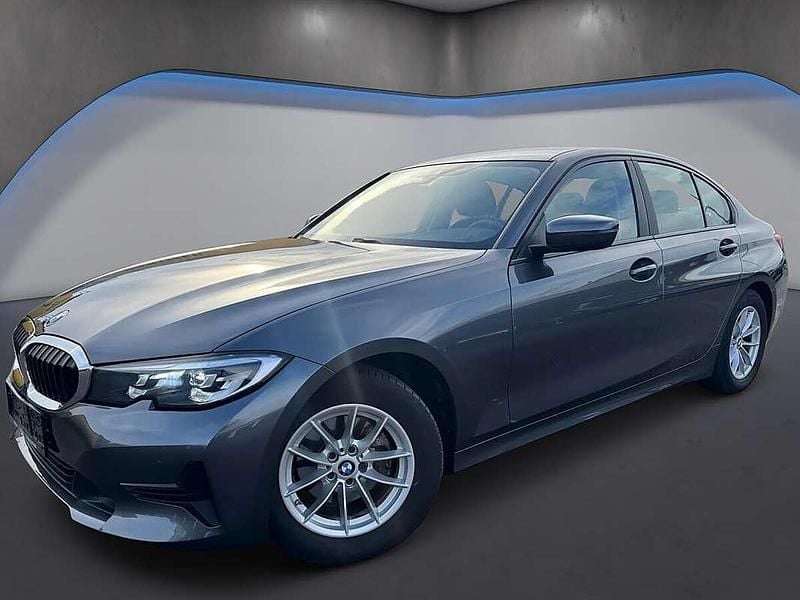 Gebraucht BMW 320 Advantage 190 PS (139 kW) 2021 Grau Limousine