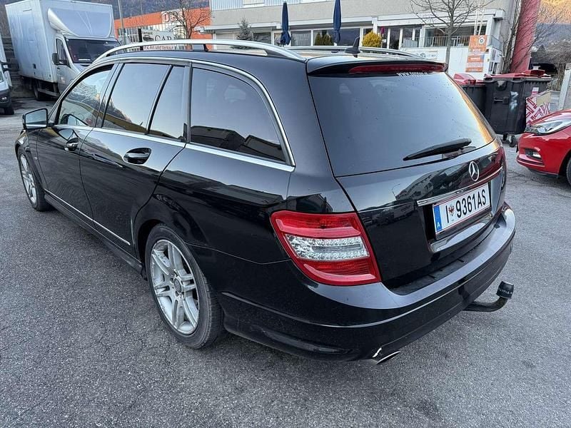 Gebraucht Mercedes C250 Elegance 204 PS (150 kW) 2011 Schwarz Kombi