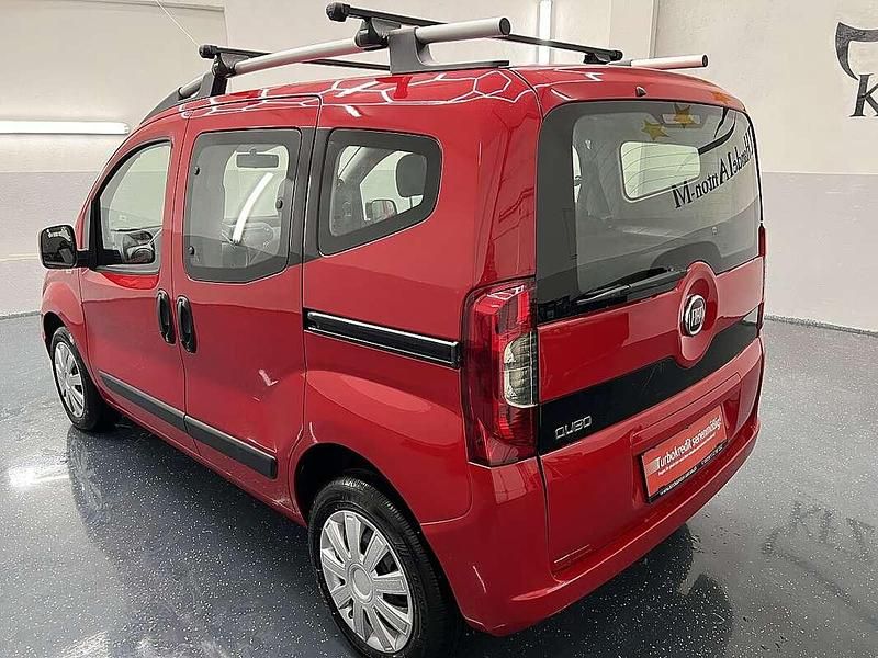 Gebraucht Fiat Qubo Trekking 73 PS (53 kW) 2012 Rot Van / Kleinbus