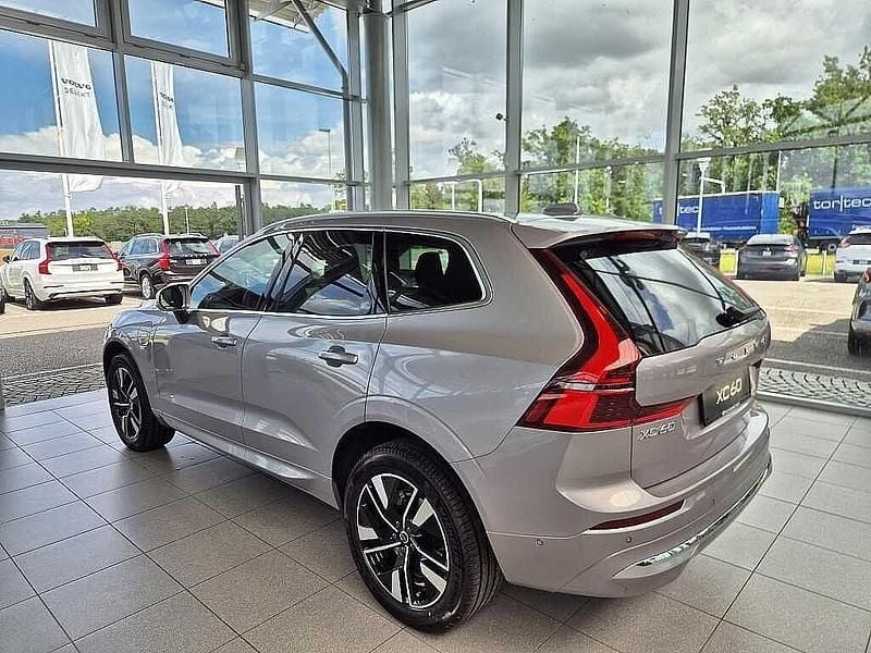 Gebraucht Volvo XC60 252 PS (185 kW) 2025 Silber SUV